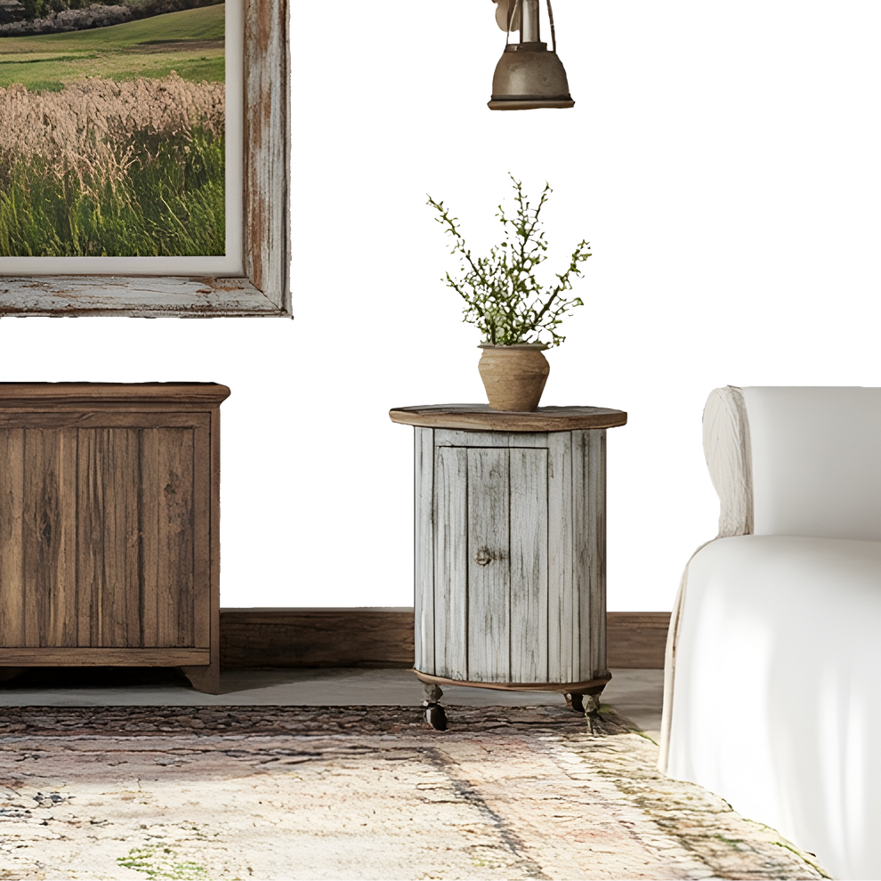 Isabella | Rose Bud Vintage Wallpaper by Claret &amp; Key